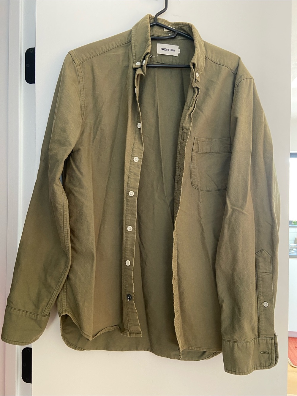 Taylor Stitch Olive Green Men's Button-Up shirt